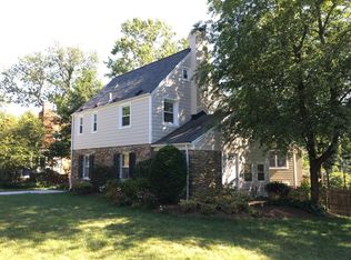 1600 S Springwood Dr, Silver Spring, MD 20910