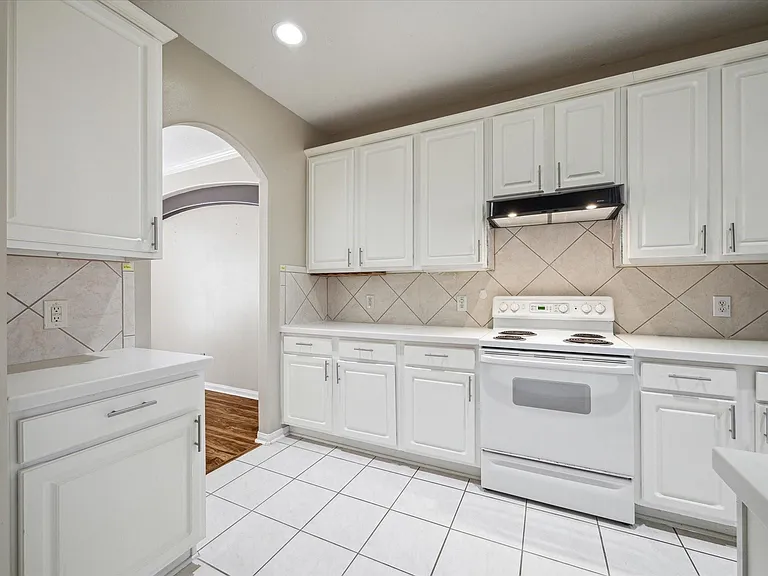 4318 Chestnut Grv — Photo 5