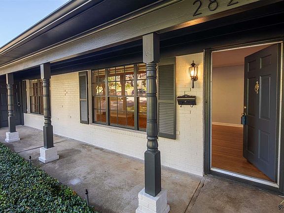 5th image of 2820 Oak Knob Dr
