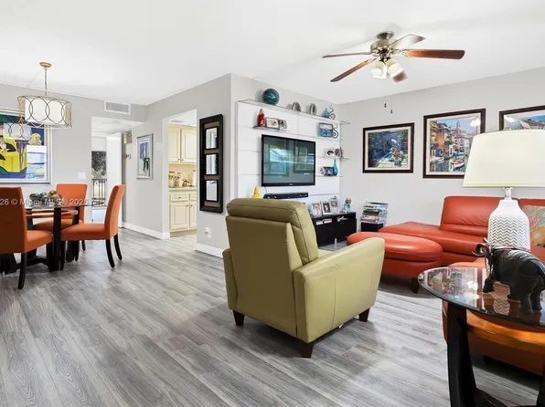 251 132nd Way APT 215H, Pembroke Pines, FL 33027