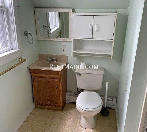4th image of 200 Center St #5