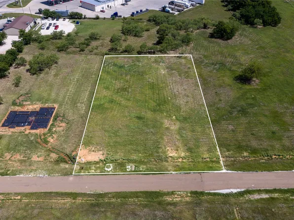 2 Lakewood Dr, Whitney, TX 76692