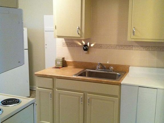 4th image of 37849 2nd St #1