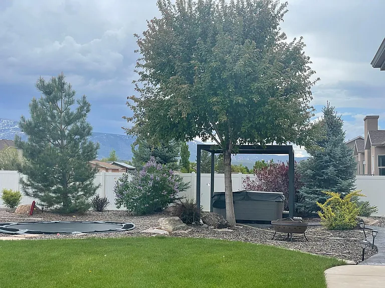 867 S 4425 W — Photo 63