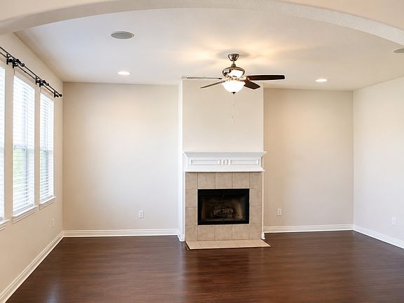 4th image of 1713 Liberty Dr