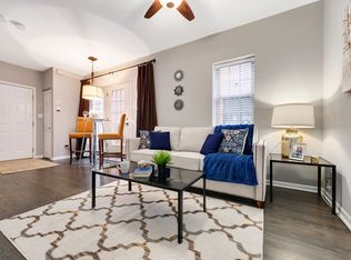2215 N Bissell St APT 2B, Chicago, IL 60614