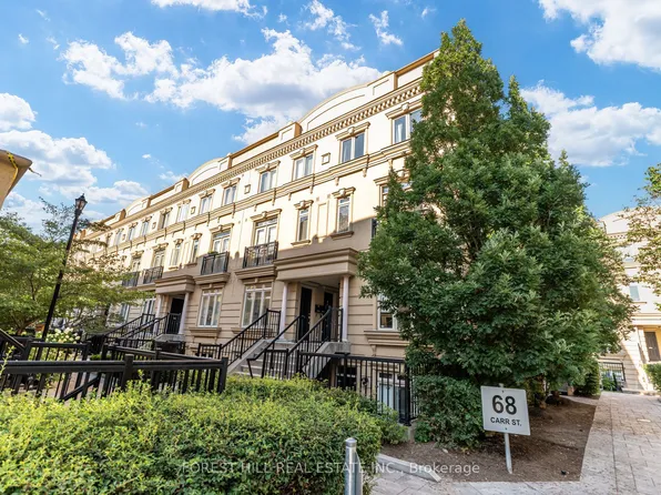 68 Carr St #Townhouse 3, Toronto, ON M5T 1B7