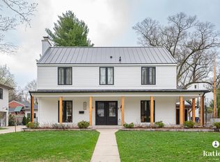 1041 Cambridge Dr SE, East Grand Rapids, MI