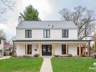 1041 Cambridge Dr SE, East Grand Rapids, MI, 49506