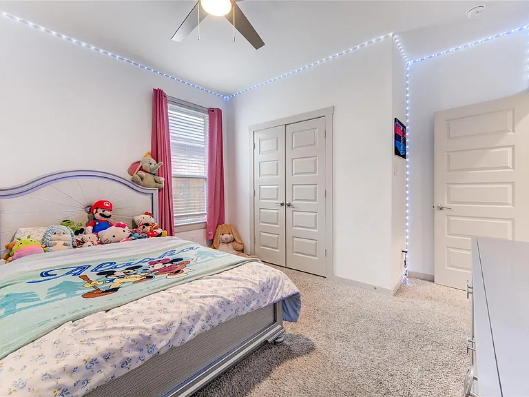 3306 Black Gore Creek Dr — Photo 24