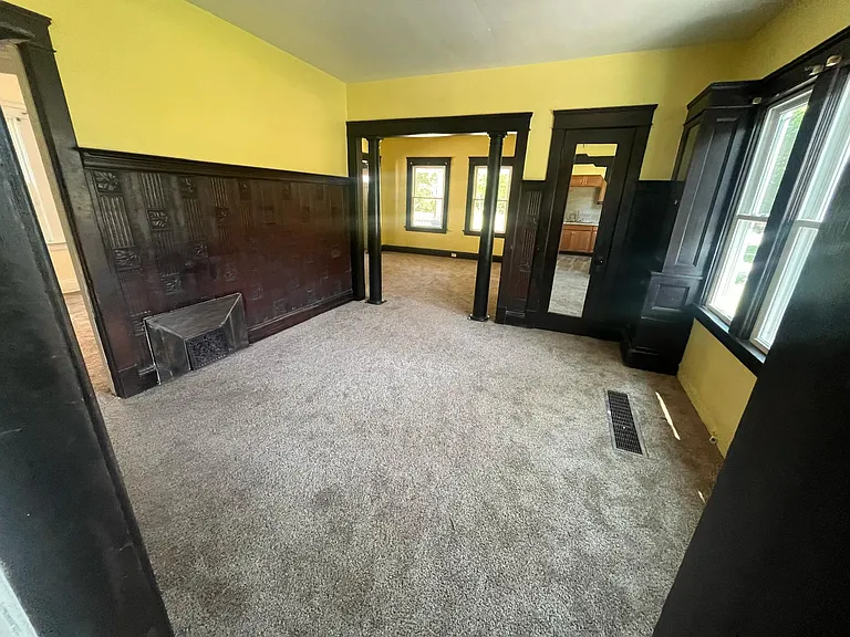 10922 Tacoma Ave #2 — Photo 7
