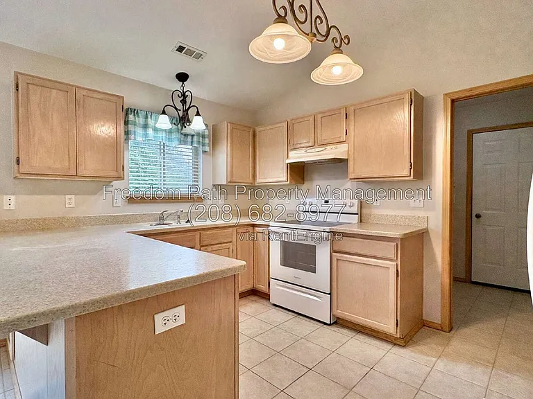 500 E Sand Wedge Dr — Photo 6