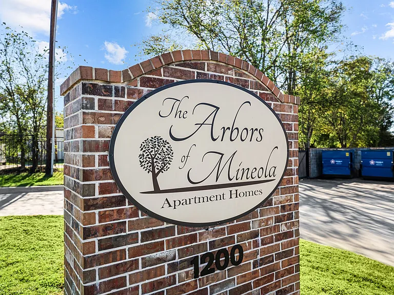 Arbors of Mineola — Photo 30