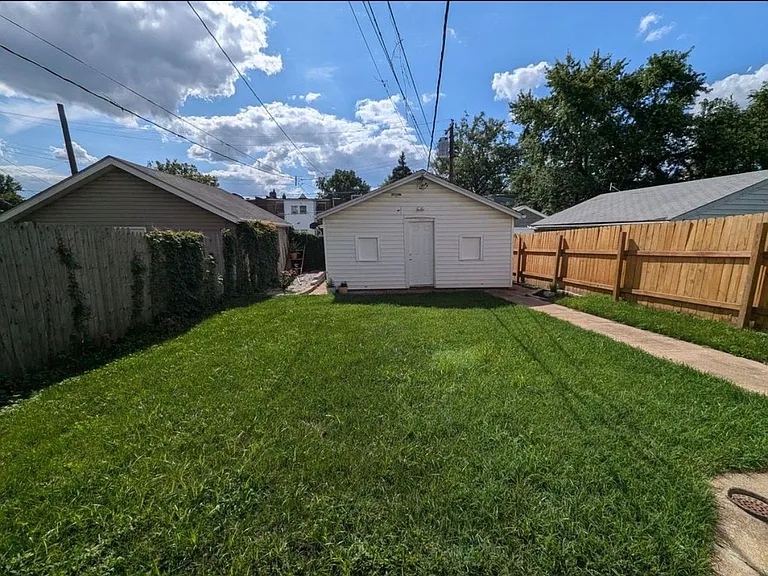 3649 Nebraska Ave #2F — Photo 16