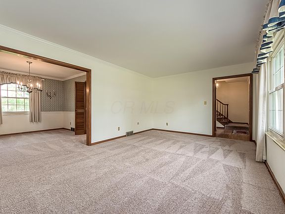 5th image of 253 Heischman Ave
