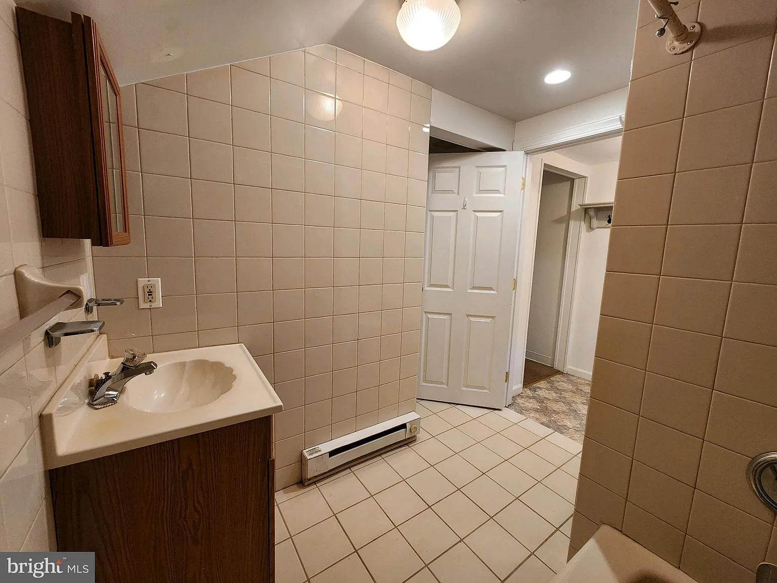 1 bed, 1.0 bath, 800 sqft, $950 — Photo 4