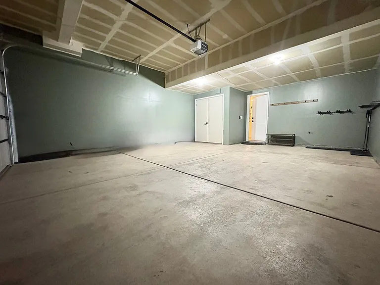 1027 W Wasatch Spring Rd — Photo 25