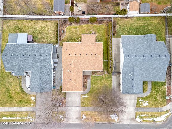 3rd image of 3662 N Swift Dr