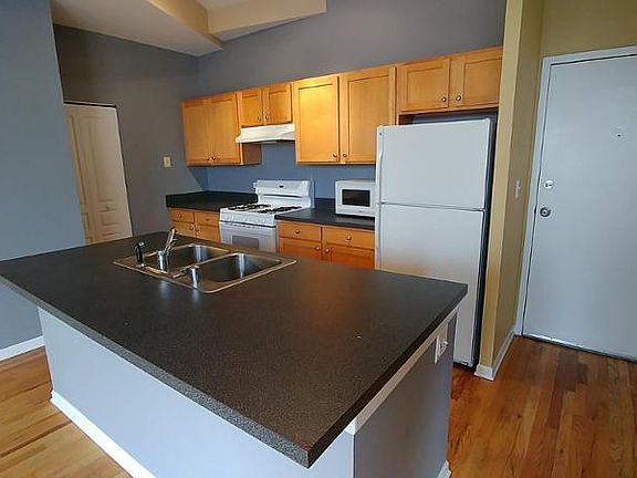 2nd image of 1645 W School St APT 222