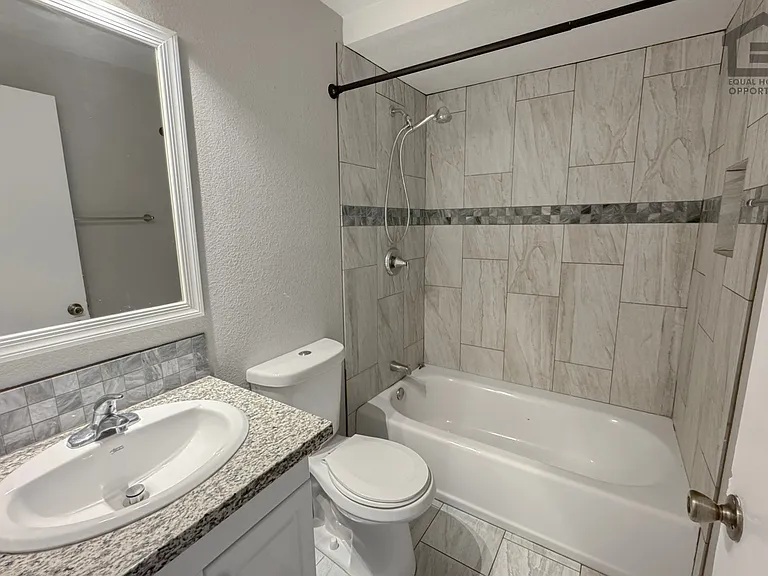 4759 W Marlette Ave — Photo 12