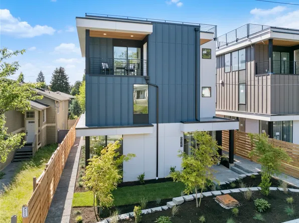 8831 B Wallingford Ave N, Seattle, WA 98103