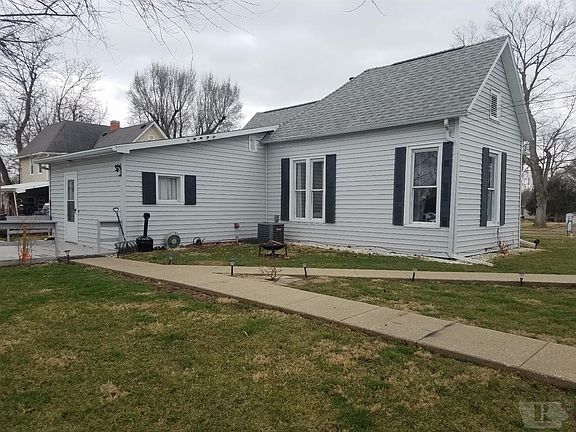 2nd image of 170 S Fulmer St