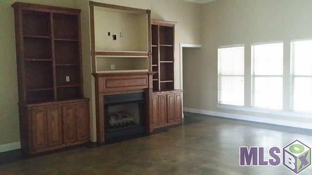 2nd image of 2845 Laurel Point Dr