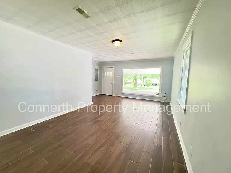 2880 Trough Springs Rd — Photo 22