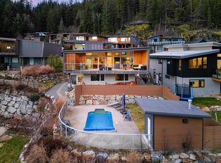 38555 Sky Pilot Dr, Squamish, BC V8B 0T6