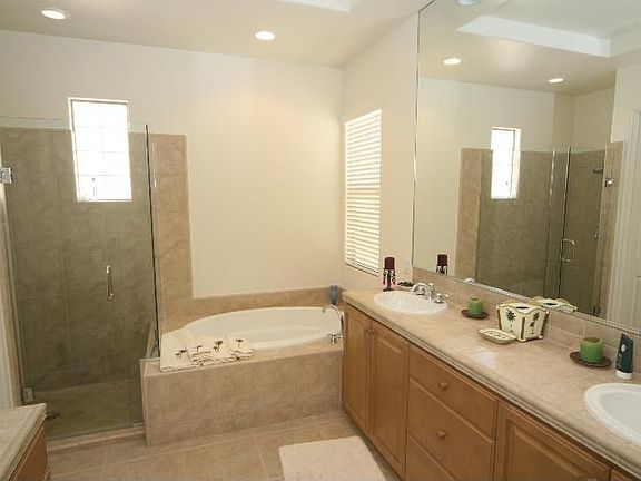 5th image of 48112 Big Horn Dr