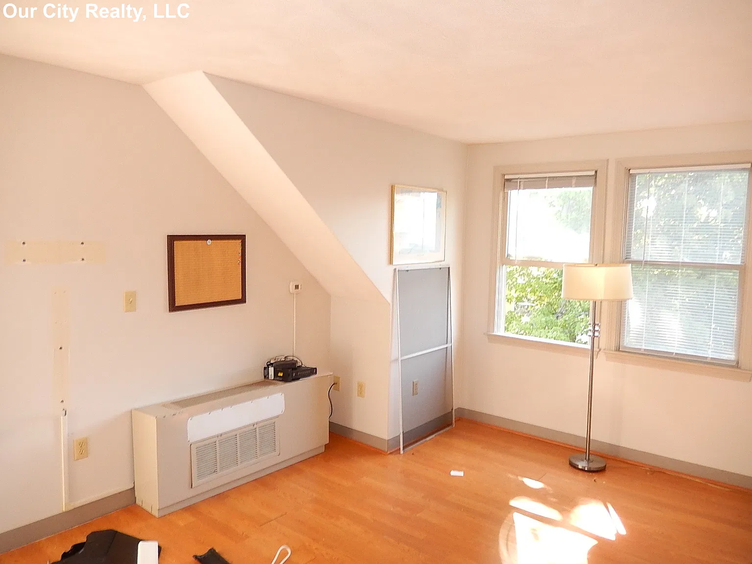 Studio, 9999 sqft, $1,950 — Photo 1