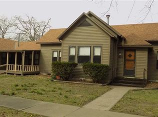 101 W Walnut St, Rich Hill, MO 64779