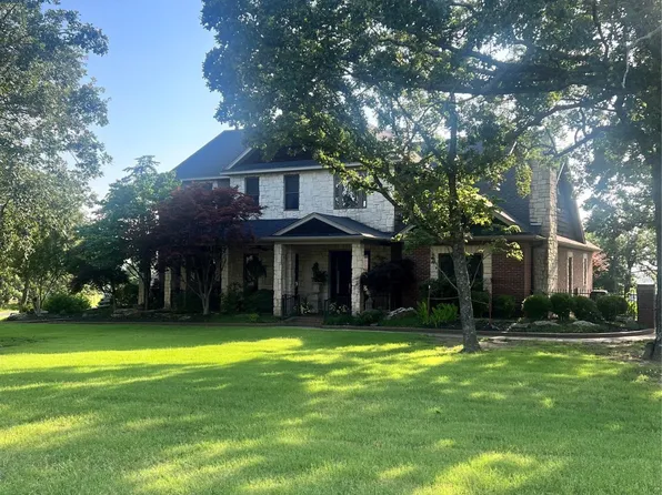 910 Summit Ridge Dr, McAlester, OK 74501