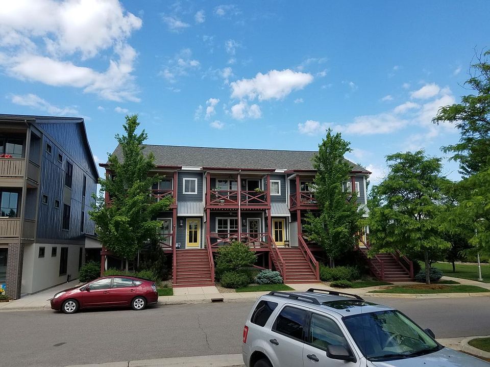 1st image of 2060 Celadon Dr NE