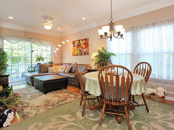 5th image of 125 Wildwood Cir