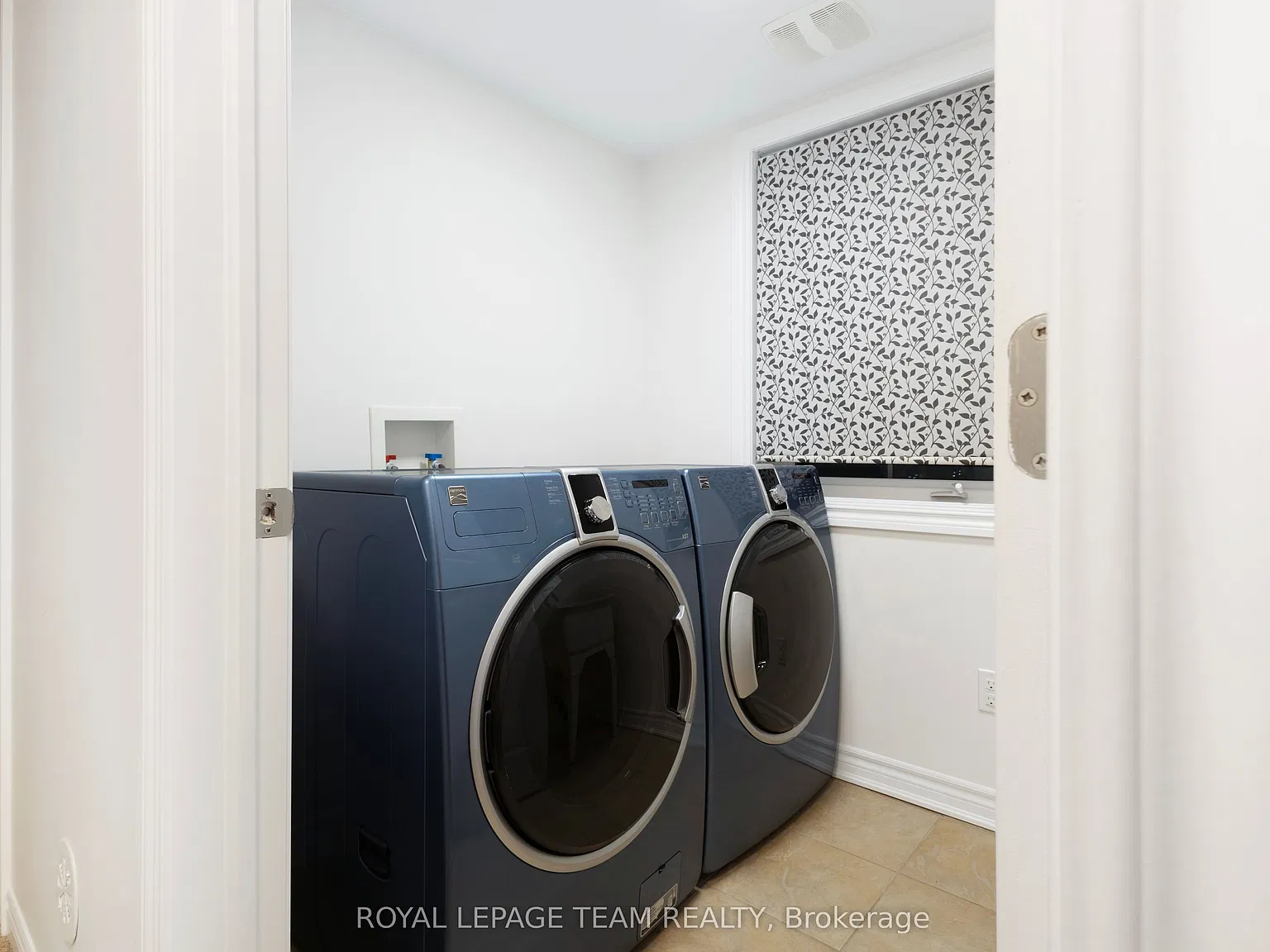3 bed, $2,600 — Photo 4