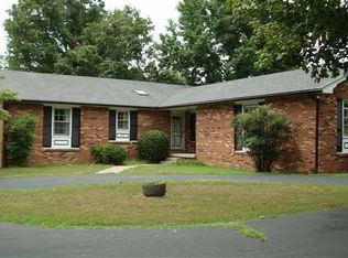 408 Hilltop Trl, Bowling Green, KY