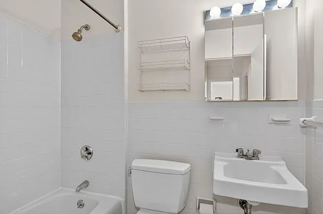 11 Cogswell Ave #15 — Photo 2