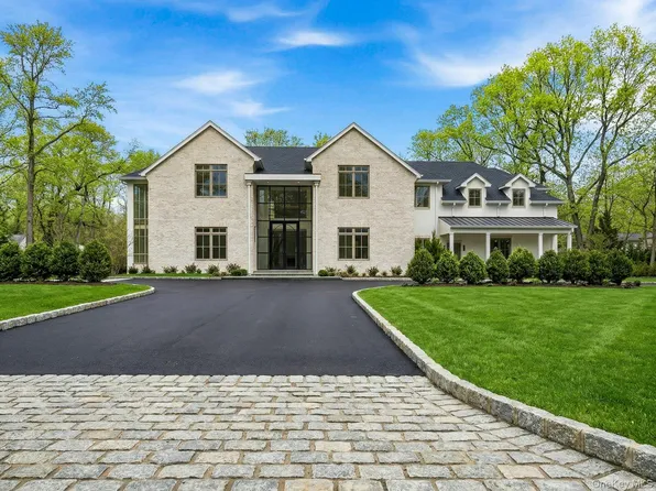 25 W Creek Farms Road, Sands Point, NY 11050