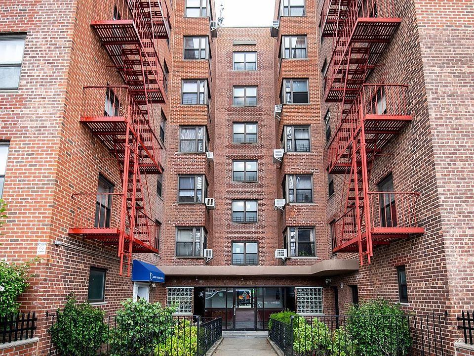 1st image of 3220 89th St #306