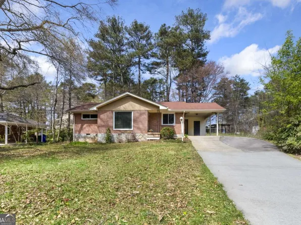 2042 Shady Ln, Tucker, GA 30084