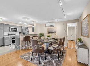 220 2nd St SE APT 103, Washington, DC 20003