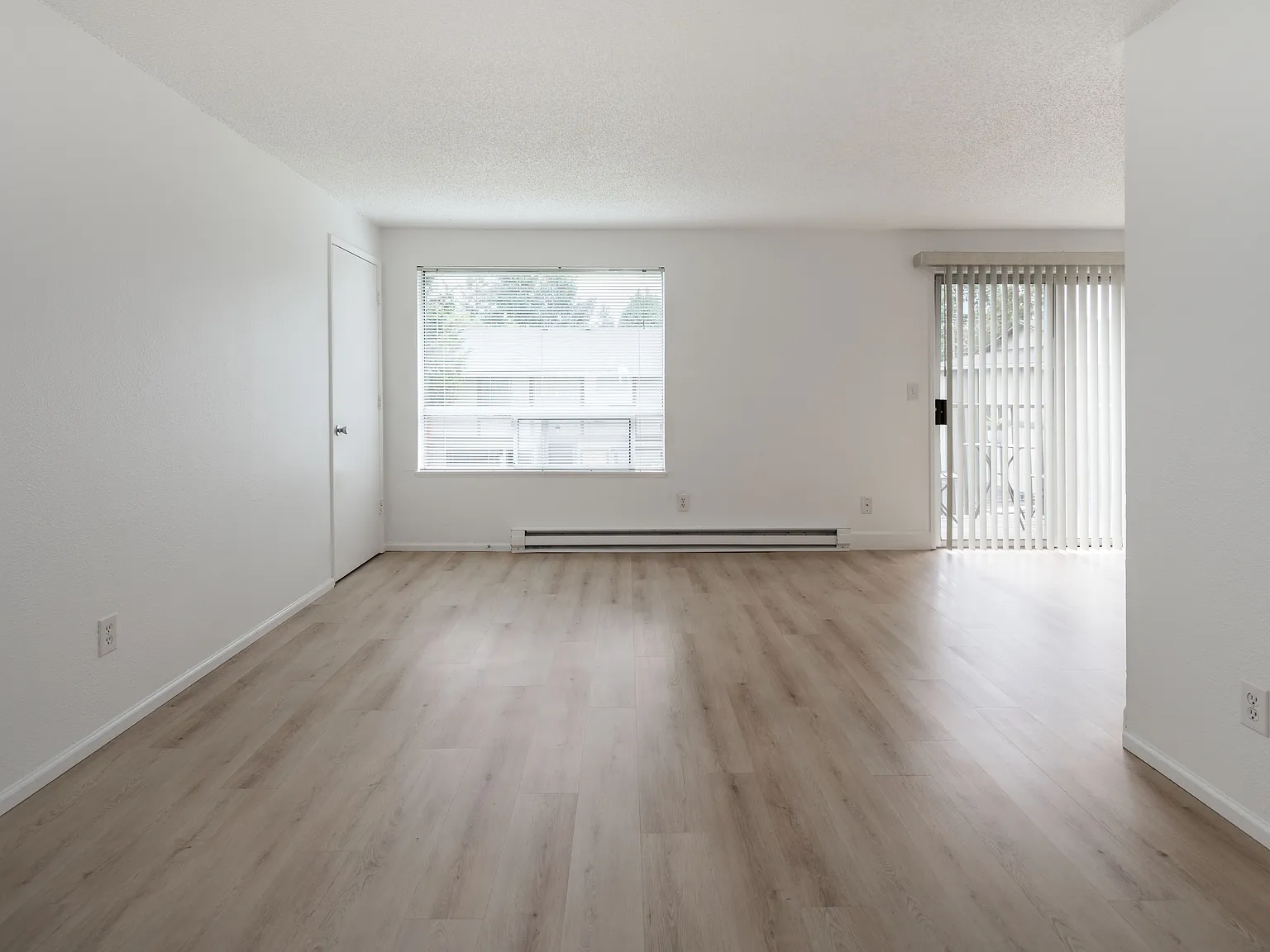 2 bed, 850 sqft, $1,625 — Photo 4