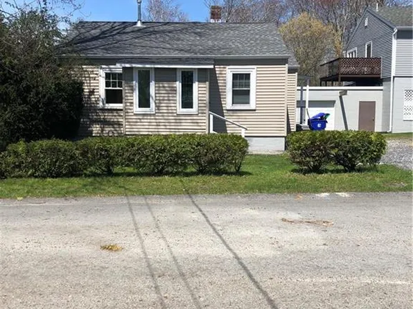 9 Palmer Ave, Warren, RI 02885