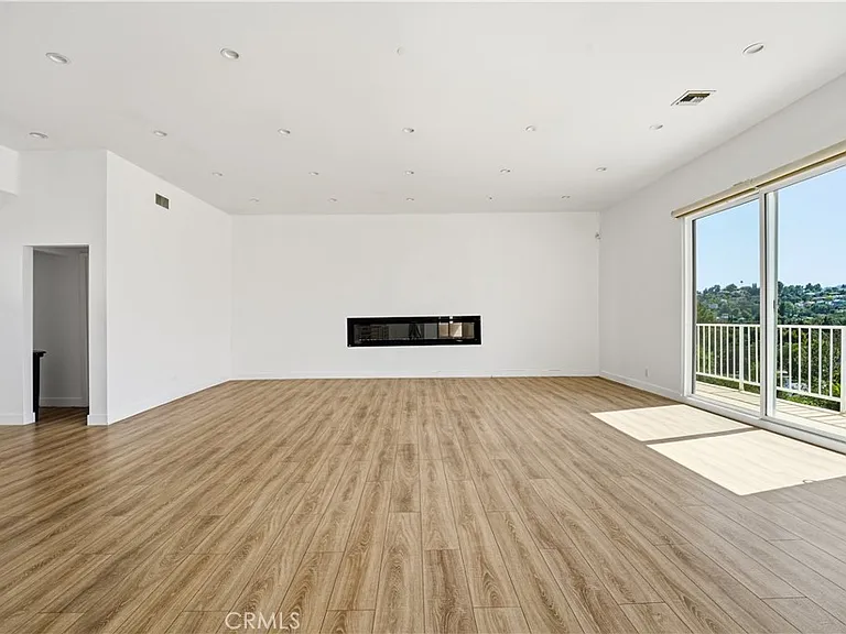 5035 Escobedo Dr — Photo 5