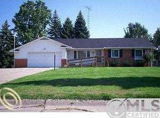 3261 Tall Oaks Ct, Flint, MI 48532