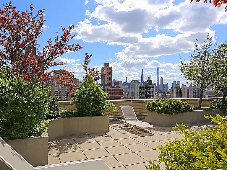 1675 York Ave #33L — Photo 5