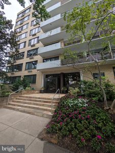 3601 Wisconsin Ave NW APT 502, Washington, DC, 20016