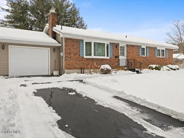 5 Jesse Court, Glenville, NY 12302