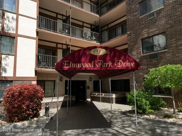 2 Elmwood Park Dr APT 114, Staten Island, NY 10314